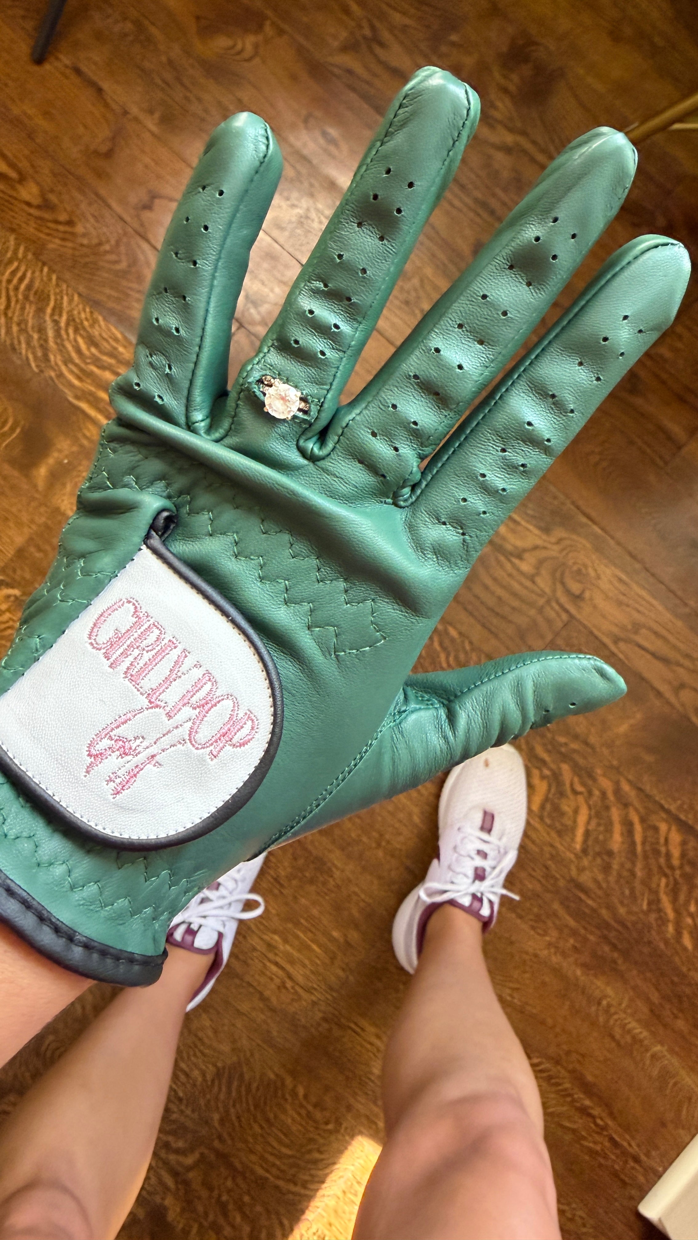 Fore the Girls Glove - Green  ⛳️